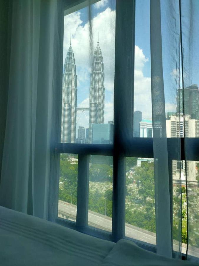 Klcc Legasi Direct View With A Superking Bed At A 3-Bedroom Premium Unit Куала-Лумпур Екстер'єр фото